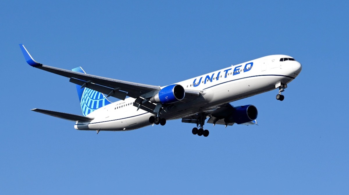 Man Flies 23 Million Miles on United Airlines Lifetime Pass Men's Journal