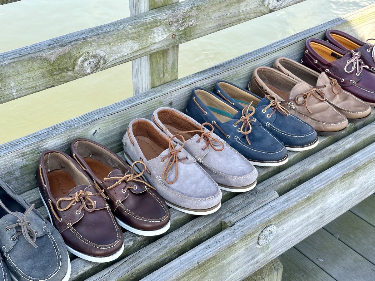 What kind of shoes do you wear when boating?