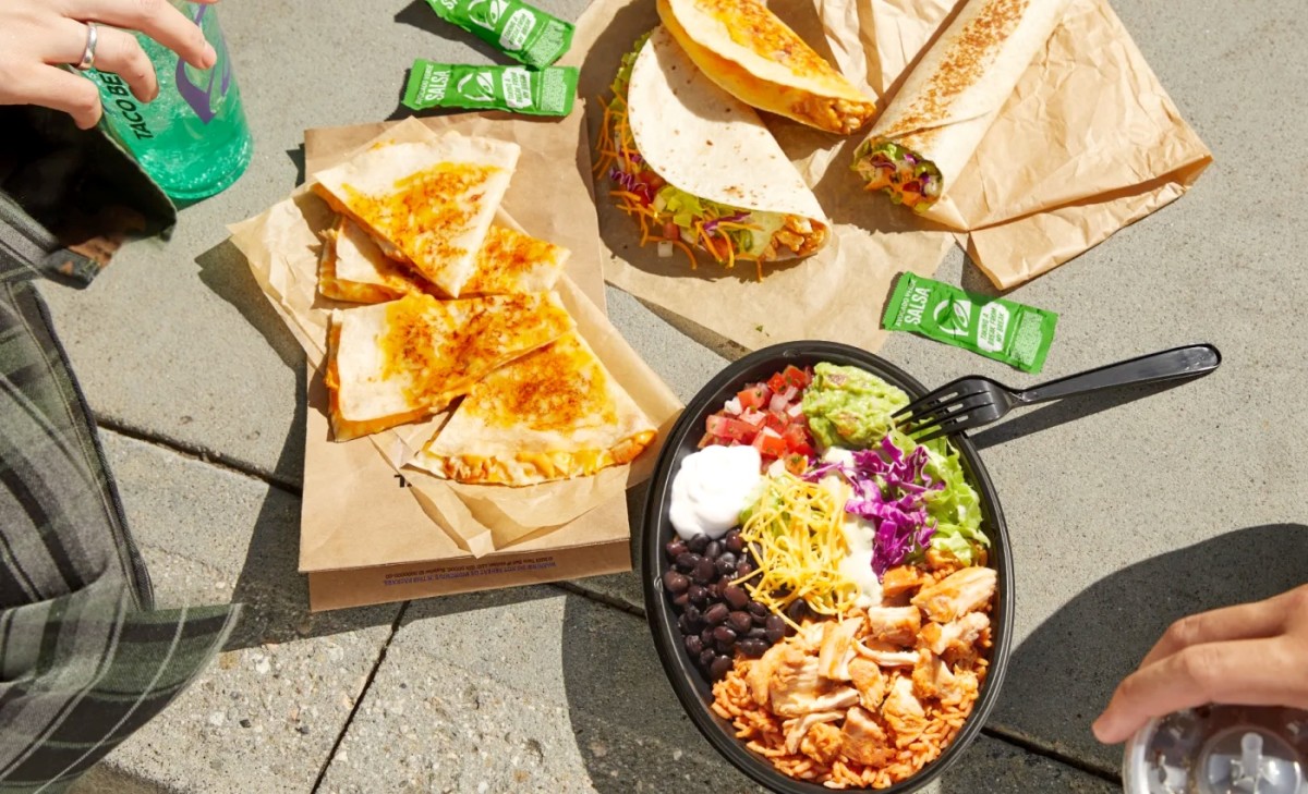 Taco Bell Introduces Five New Cantina Chicken Menu Premium Items - Men ...