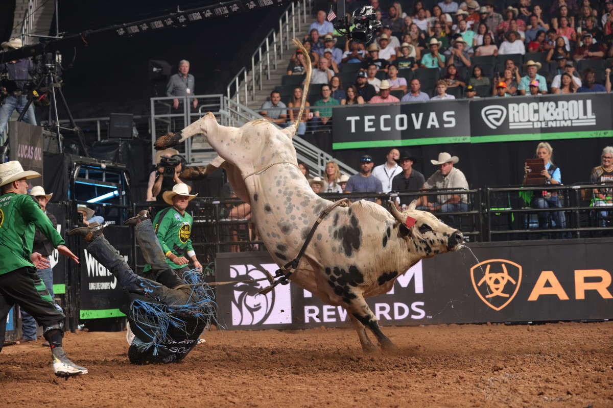 Cowboy Cerrone Sidelined from PBR with Gruesome Injury - Men's Journal