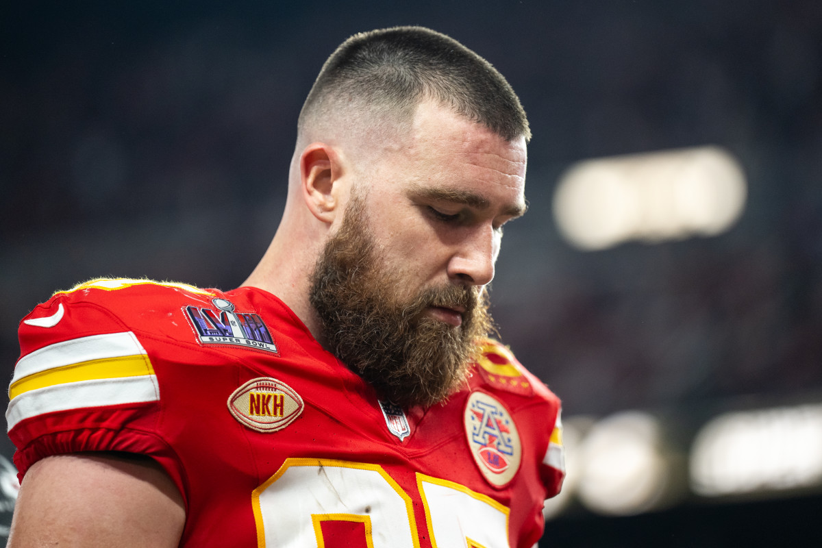 Travis Kelce Reportedly Lands Historic Deal to Be Highest-Paid Tight End in  NFL History - Men's Journal