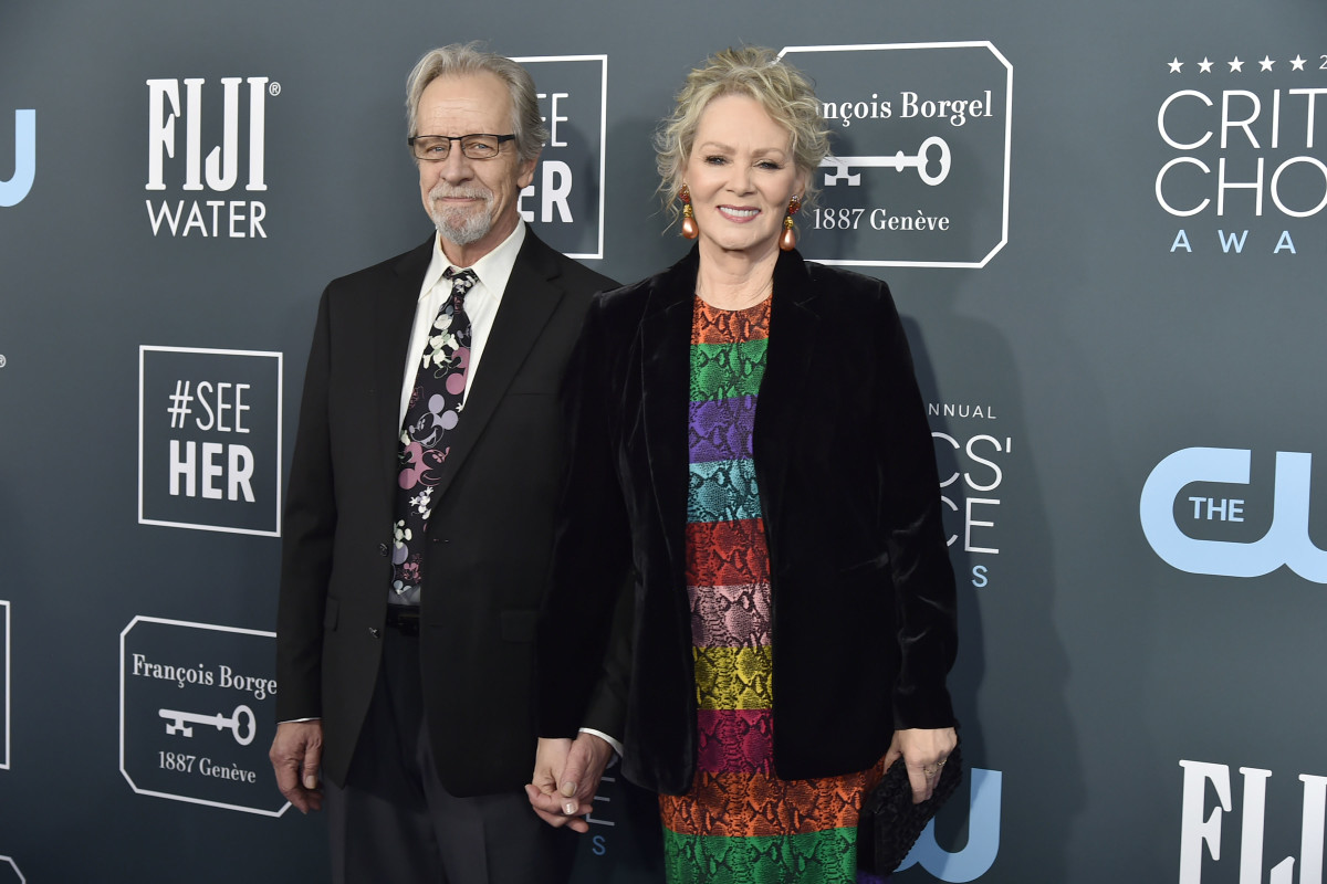 SANTA MONICA, CA - JANUARY 12: Richard Gilliland and Jean Smart during the arrivals for the 25th Annual Critics' Choice Awards at Barker Hangar on January 12, 2020 in Santa Monica, CA. (Photo by David Crotty/Patrick McMullan via Getty Images)