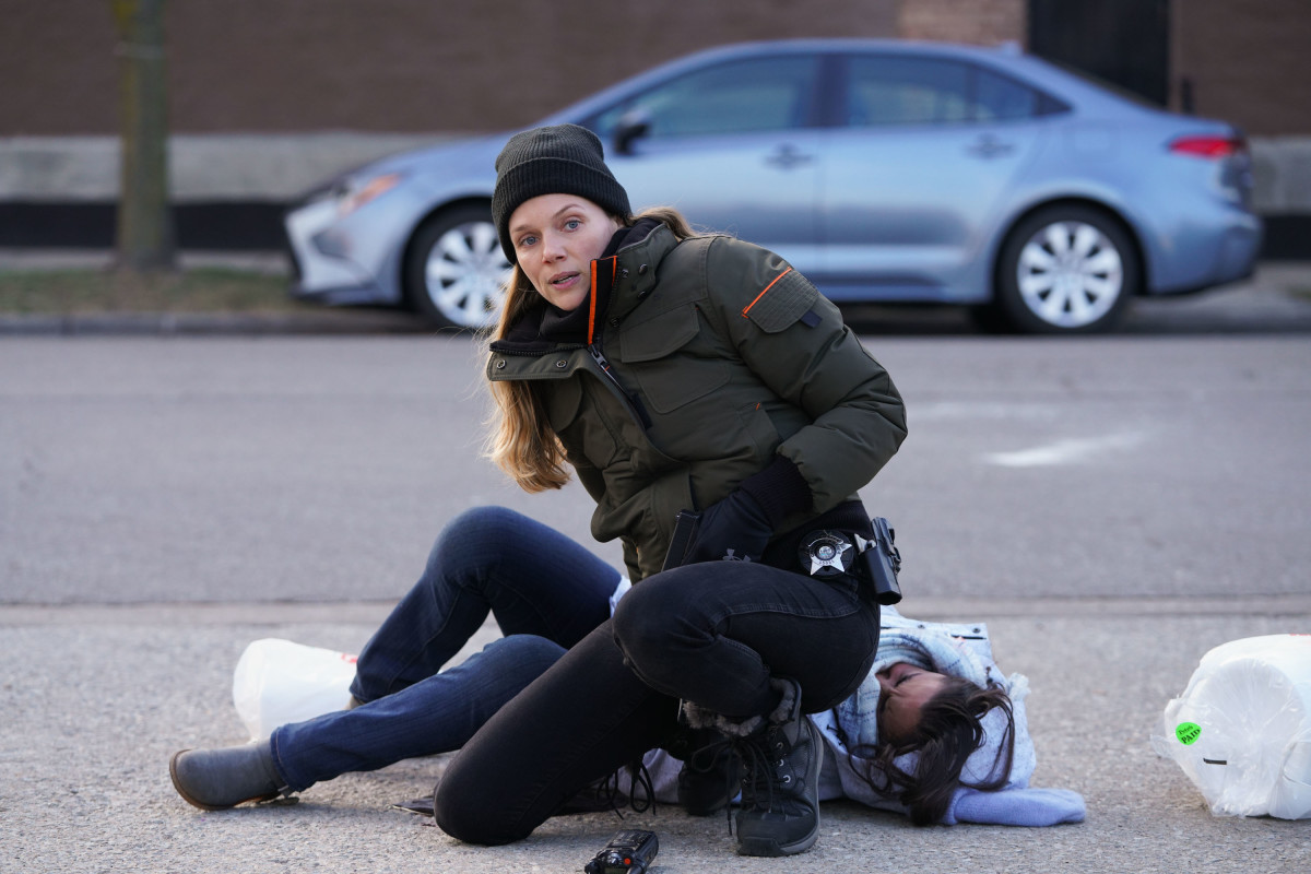 ‘Chicago P.D.’ Star Tracy Spiridakos Reveals Real Reason for Leaving ...