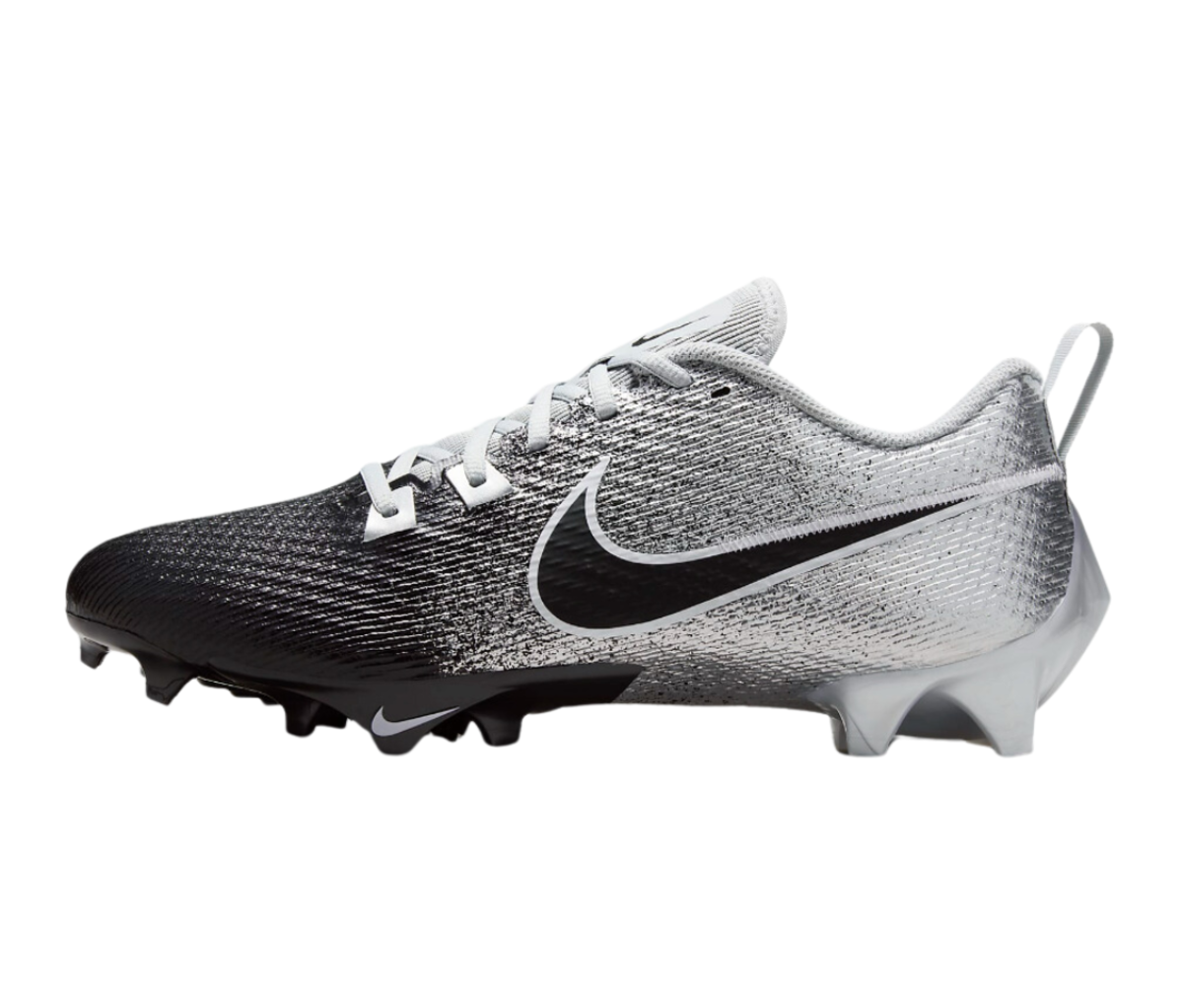 Best under armour cleats best sale