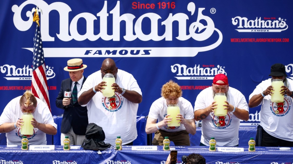 Nathan's Lemonade Chugging Contestant Projectile Vomits Onstage Men's