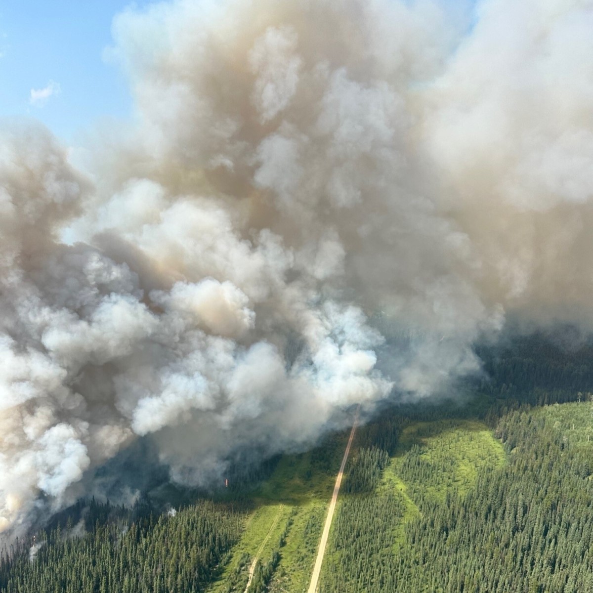 Canadian Mountain Town of Jasper Devastated by Wildfires - Men's Journal