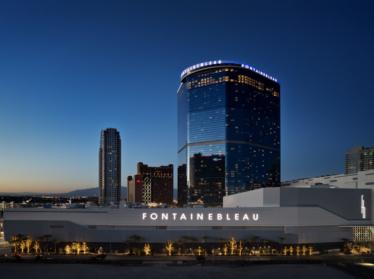 Enter the Realm at Fontainebleau Las Vegas For An Unforgettable Wine ...