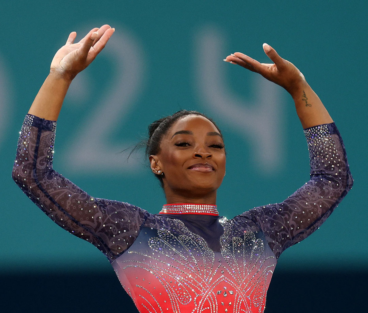 Head shot of Simone Biles, who ranks as one the ten most beautiful women in the world according to the Golden Ratio.