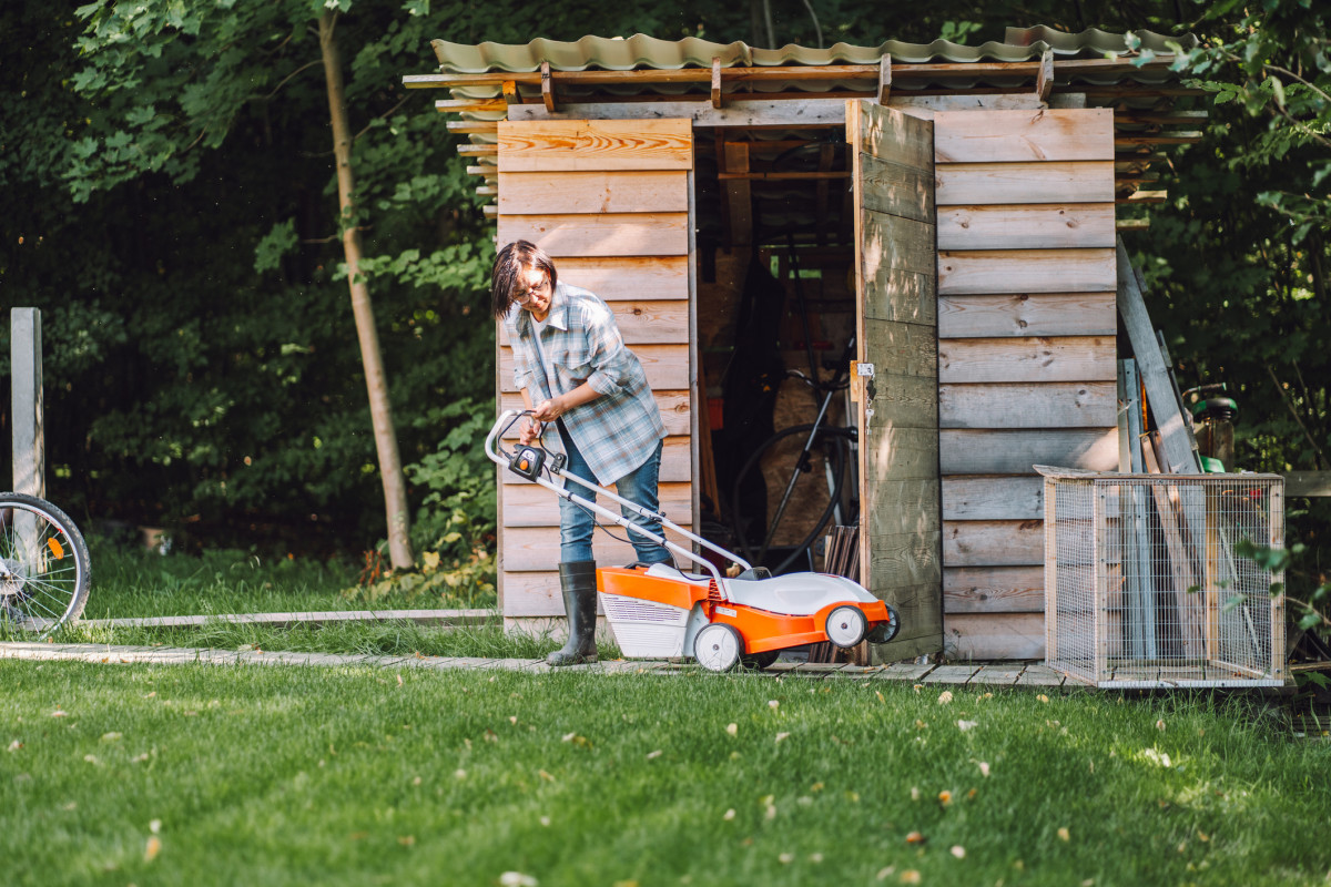 Gas vs. Electric Lawn Mowers for Small Yards Men s Journal Home Living Handbook