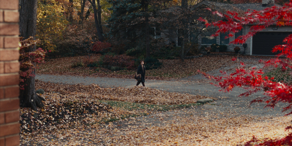 First Stills from Fingernails Starring Jessie Buckley, Riz Ahmed and ...