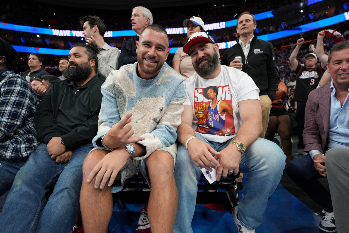 Is Taylor Swift seeing Travis Kelce? Brother Jason Kelce says, 'Trav is  having fun'