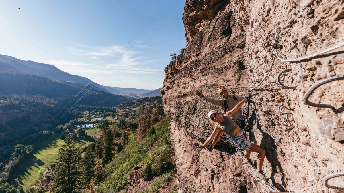 Asics store traverse mountain