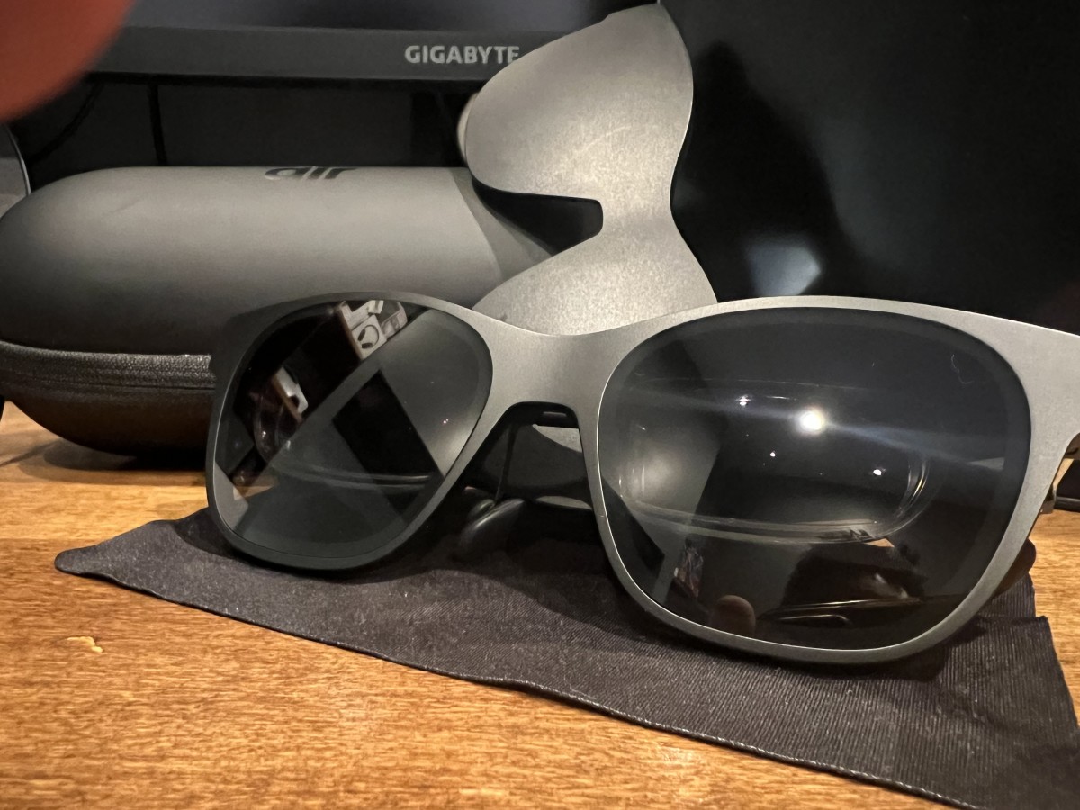 XREAL Air 2 Review: A glimpse into the AR future