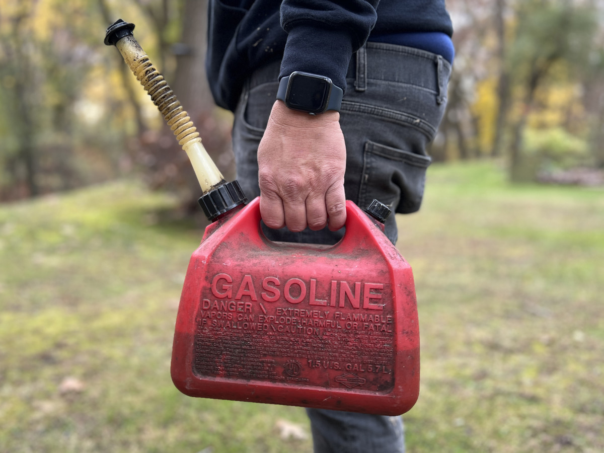 How Much Oil Should You Mix With Gas For Small Engine Tools - Men's ...