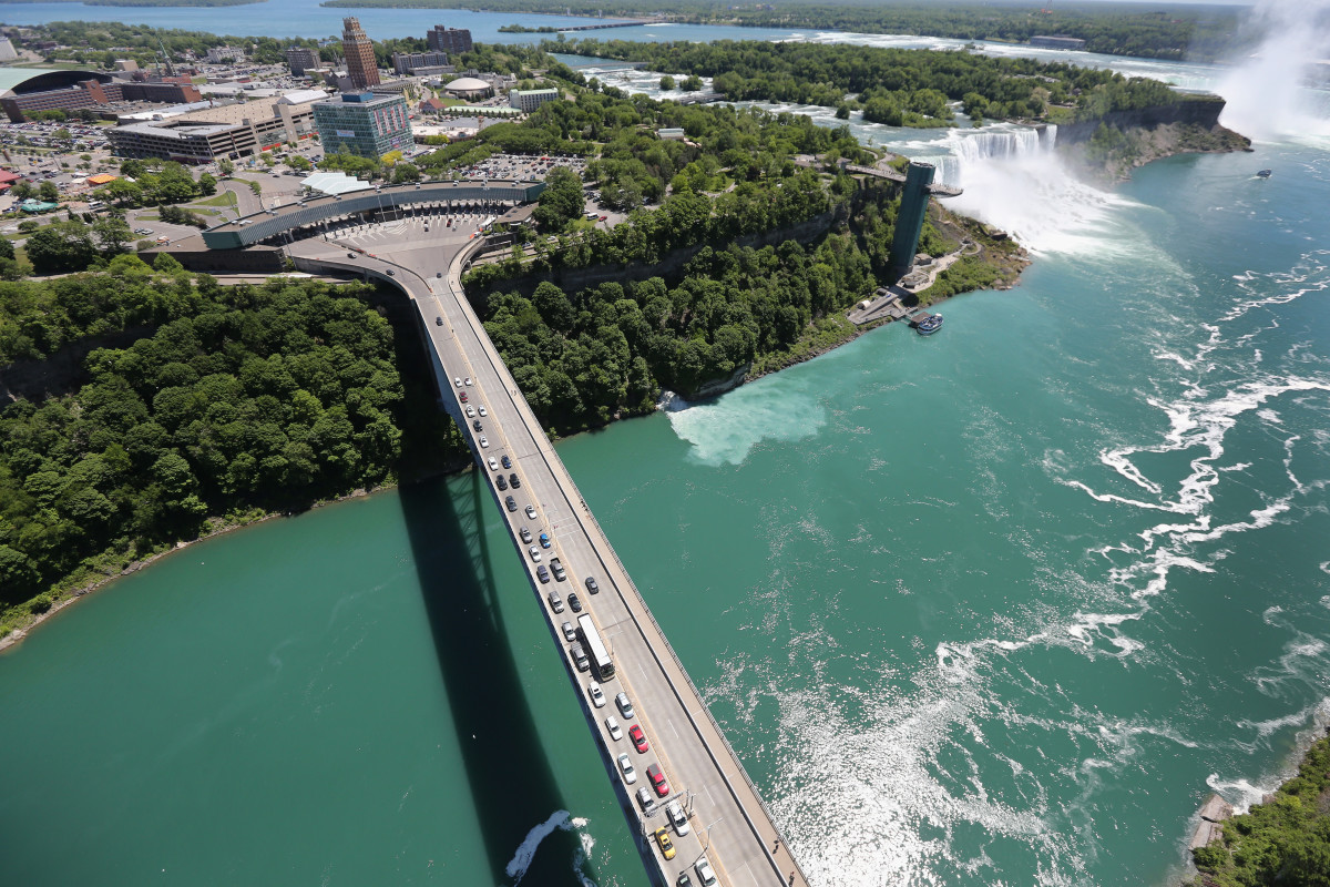 Explosion Shuts U S Canada Border Crossings Causes Airport Security   Aerials Of Us Canada Border Along The Niagara River 