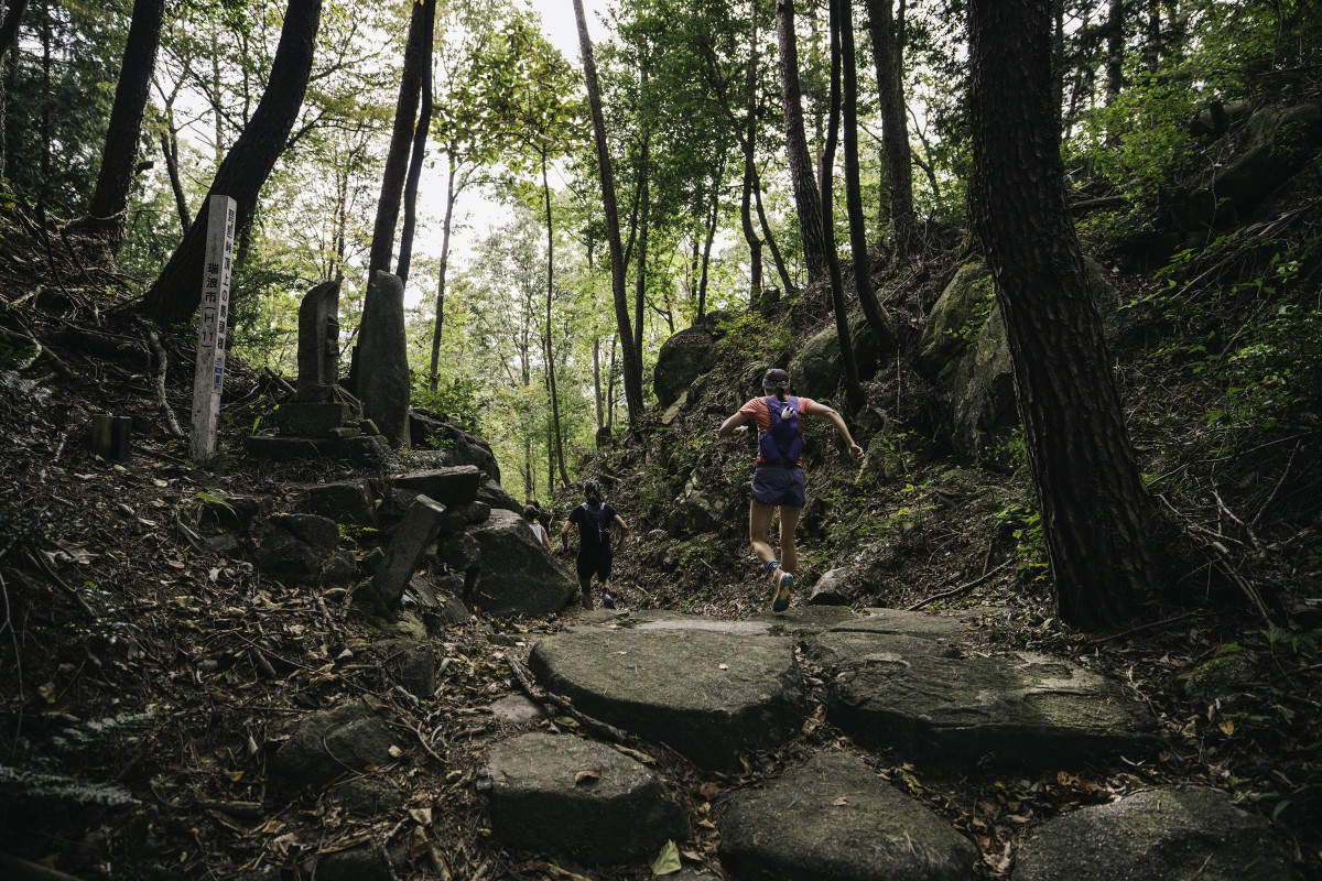 Runners trail running on Japan's Nakasendo Trail