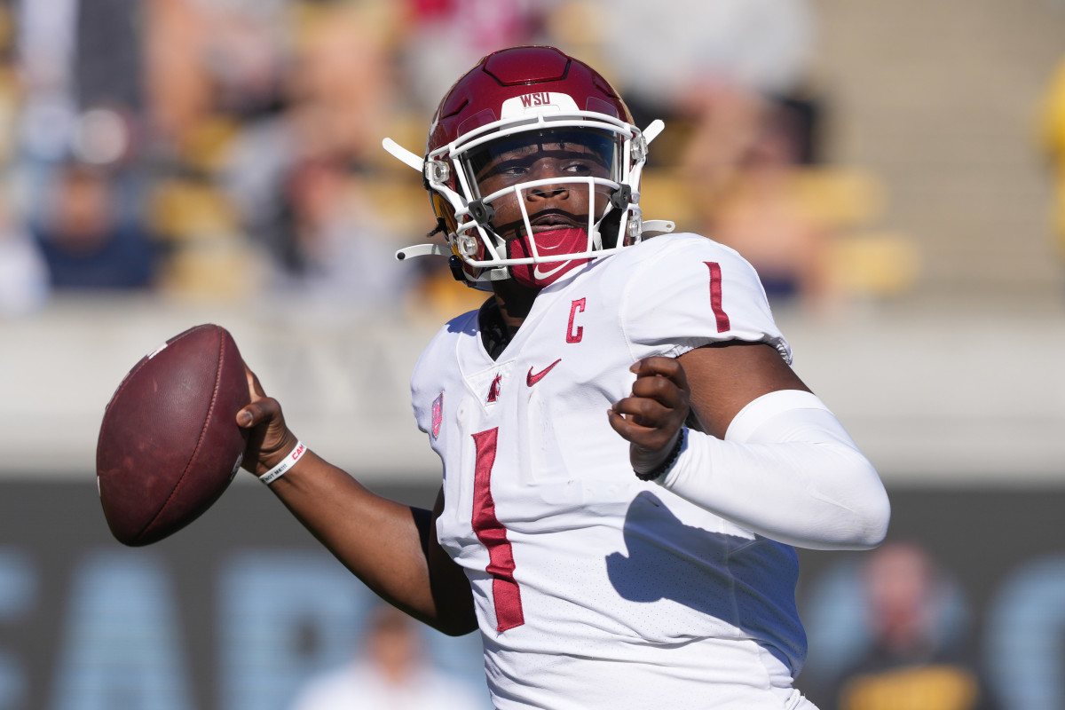 Top Five Talented Quarterbacks Available in NCAA Transfer Portal Men