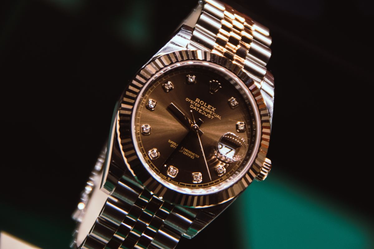 How to Spot a Fake Rolex 8 Signs the Watch Is Counterfeit Men s