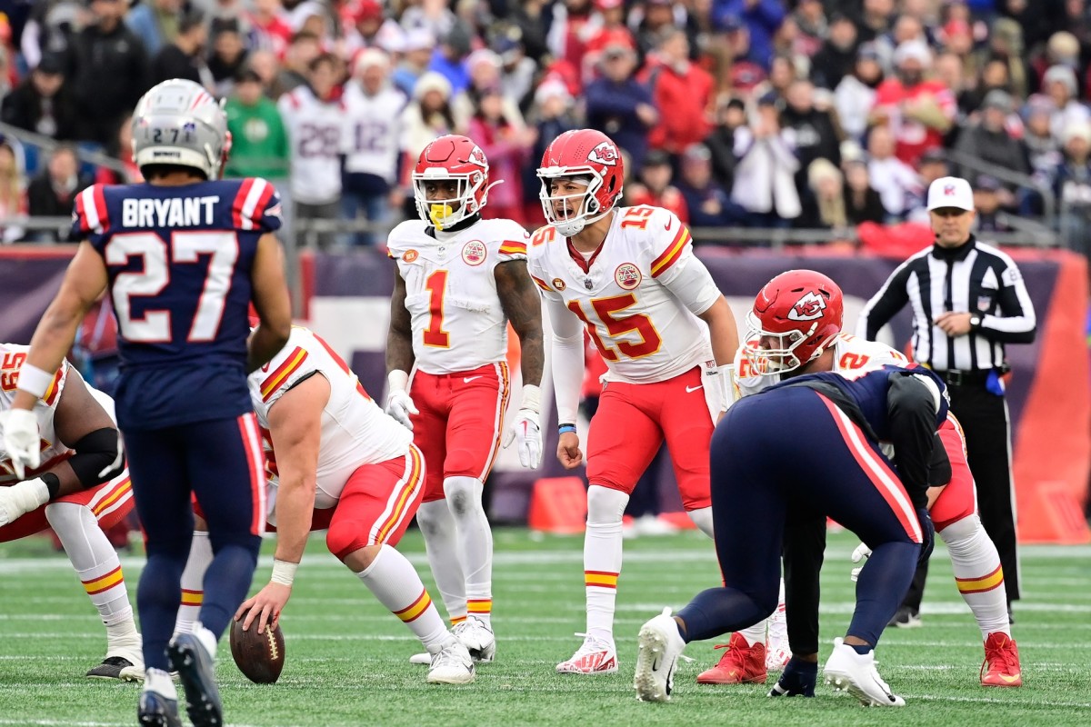 Dad Bod! Unflattering Patrick Mahomes Picture Sends Kansas City Chiefs ...