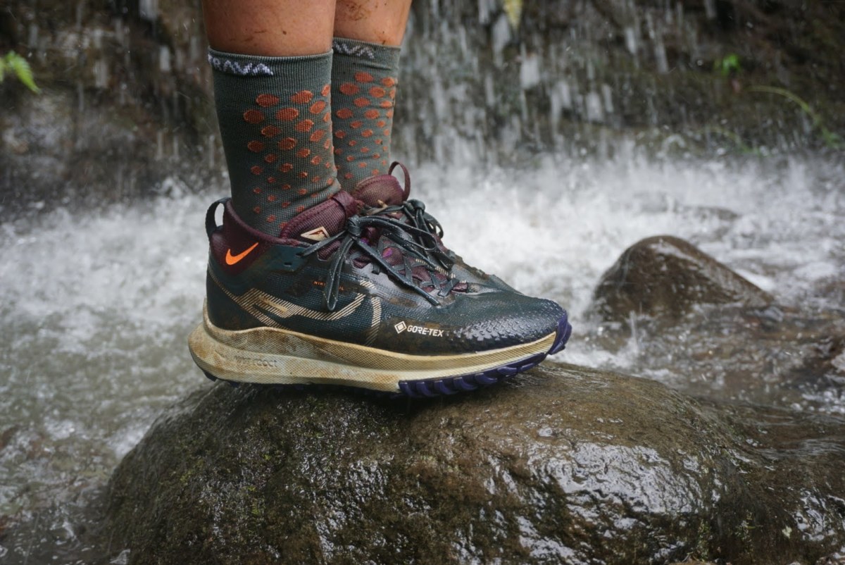 The Nike Pegasus Trail 4 Gore-Tex Can Handle Anything Outside Of A  Waterfall - Men's Journal