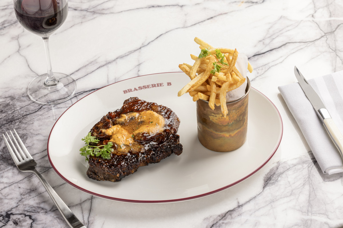 Brasserie B By Bobby Flay Just Opened Quietly On The Las Vegas Strip ...