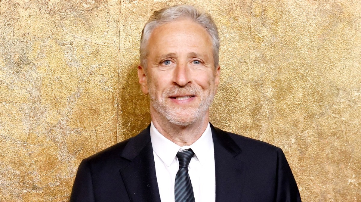 Jon Stewart Announces Surprise Return to 'The Daily Show' Men's Journal