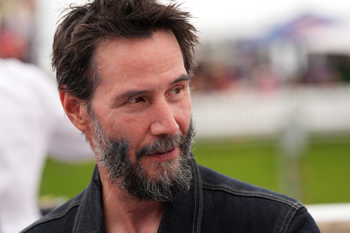 Keanu Reeves' Beard Almost Derailed 'John Wick,' According to Directors -  Men's Journal