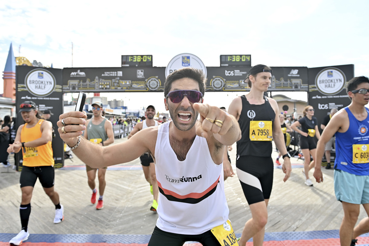 Nev Schulman Recovers From Broken Neck to Run NYC Marathon Men's Journal