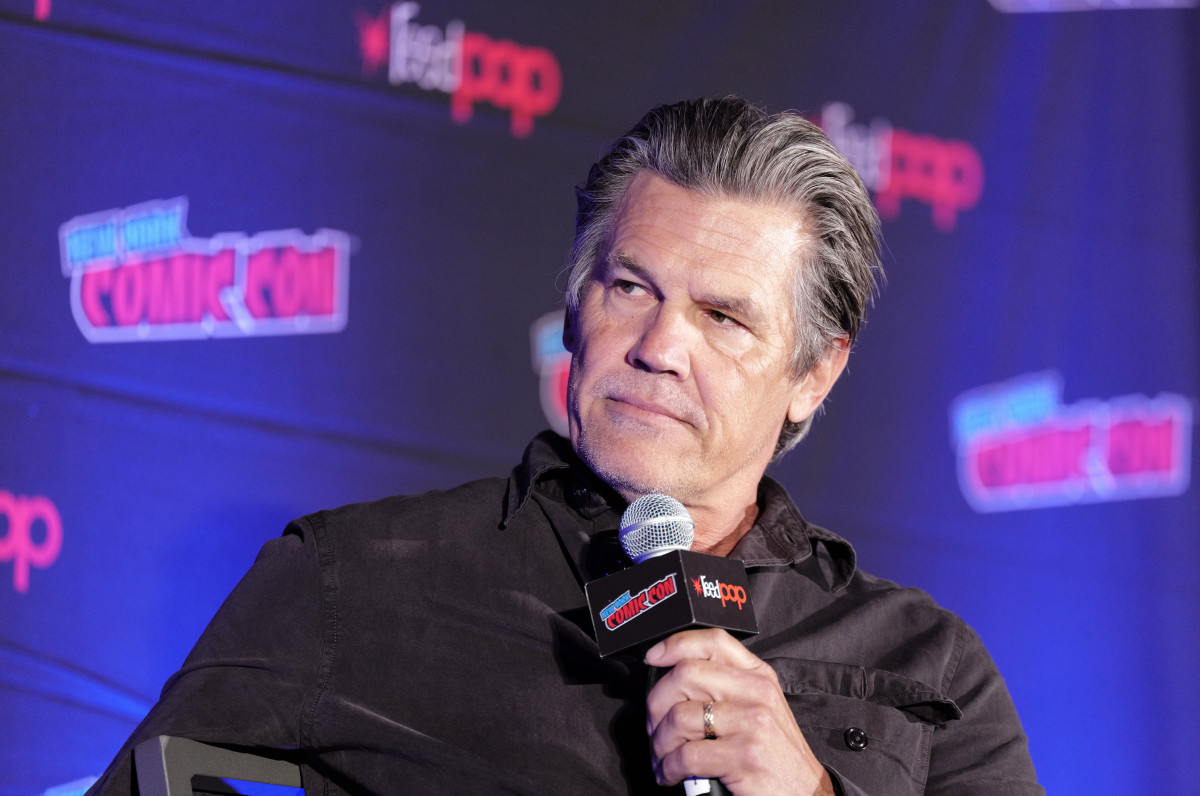 Josh Brolin Reveals Dental Problems Caused by Black Market Nicotine ...