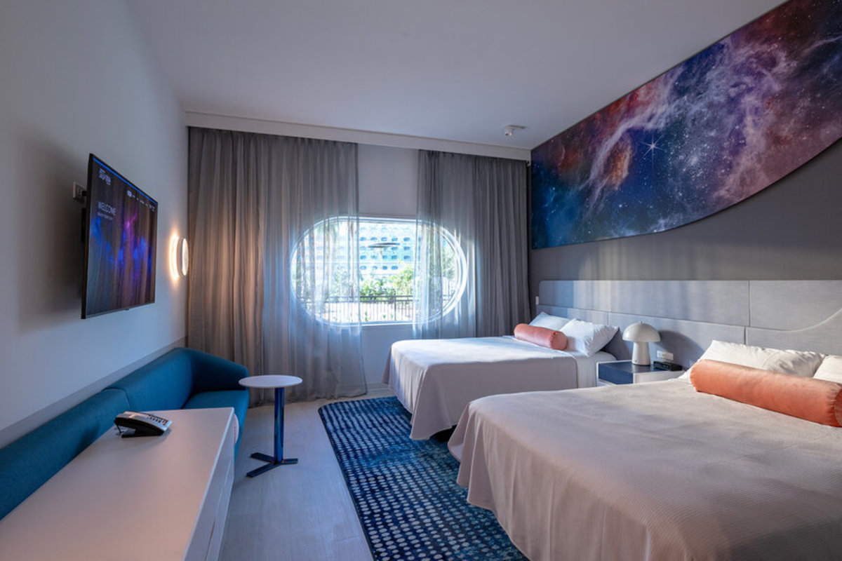 universal-stella-nova-resort-guest-room