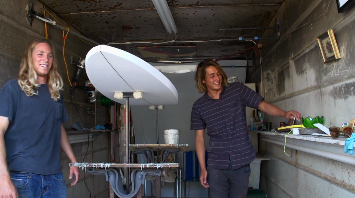 shipping a surfboard