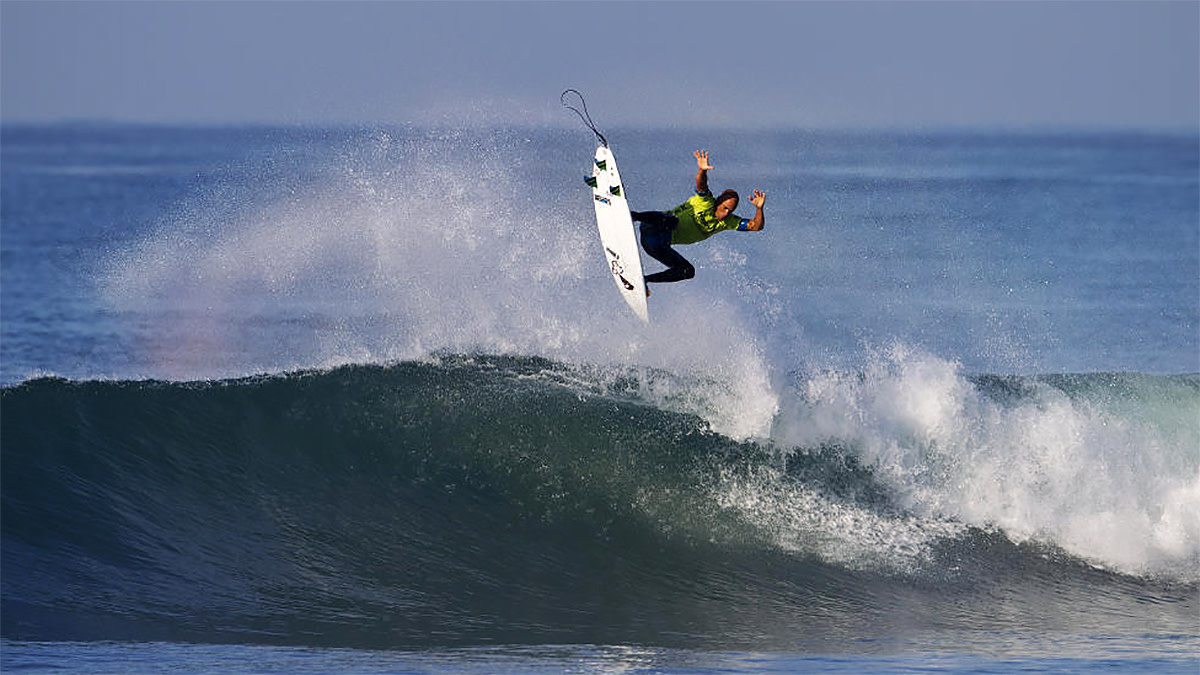 The 10 best moments in Lower Trestles pro surf contest history Men's