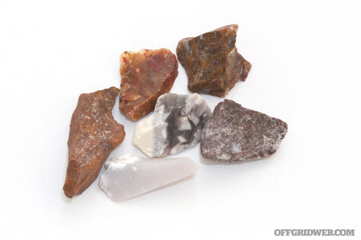 Pazourek, čert, křemen a další tvrdé minerály lze použít k vytvoření jisker, ale nesouvisejí s ferroceriem. Foto: s laskavým svolením OFFGRID
