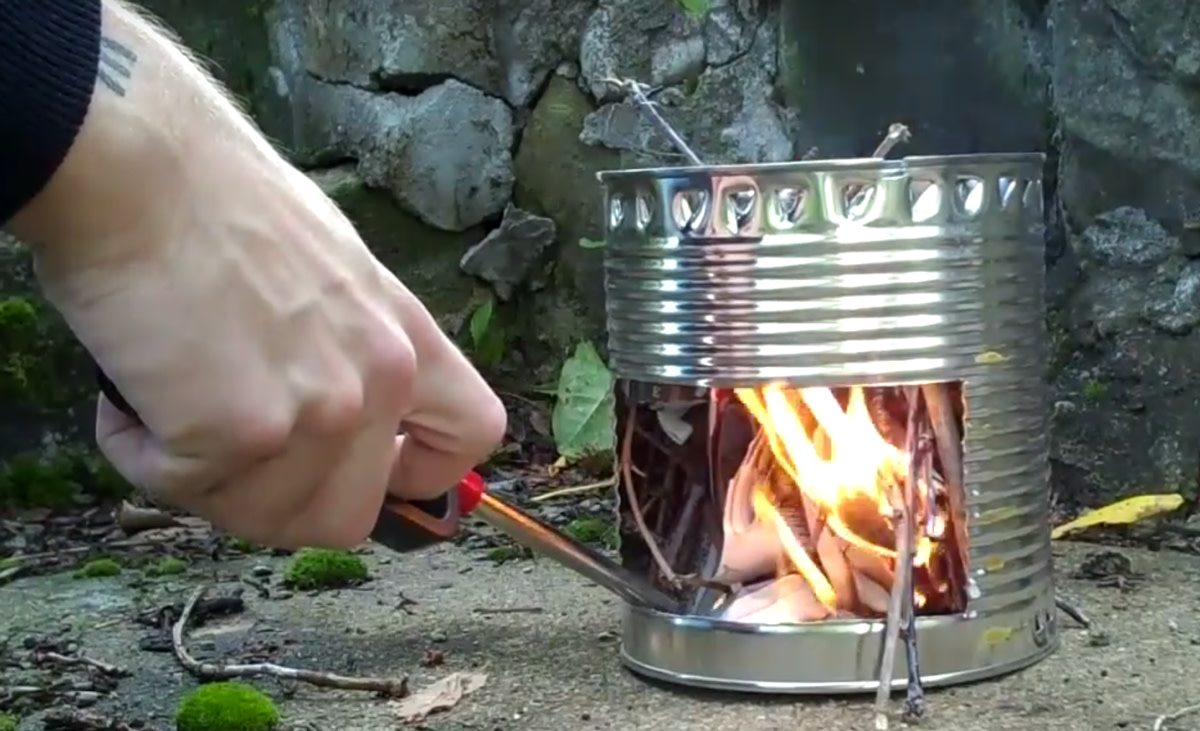 How To Make A Simple Tin Can Stove While Off The Grid Men S Journal