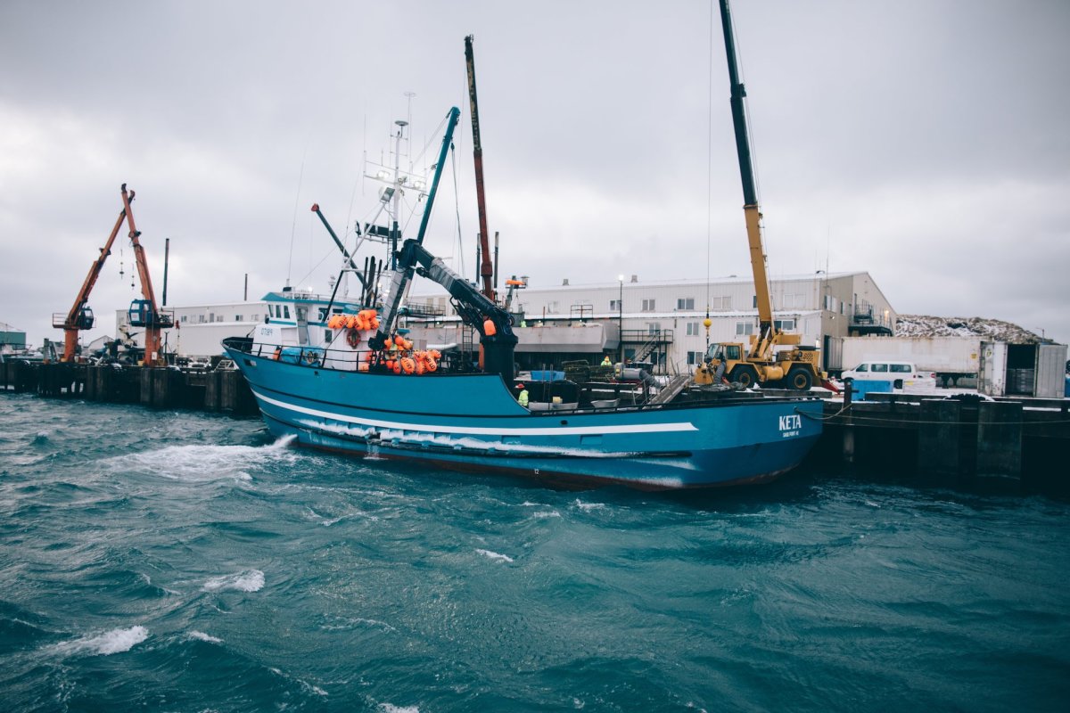 Dispatches: Life on an Alaskan Crab Boat | Men's Journal