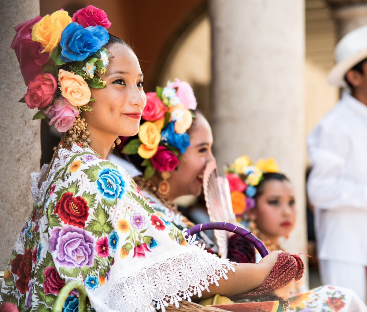 A folkloric Yucatán dancer