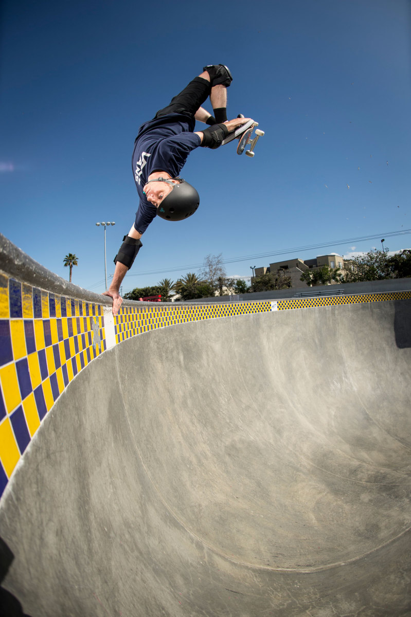 vans skateboard helmet