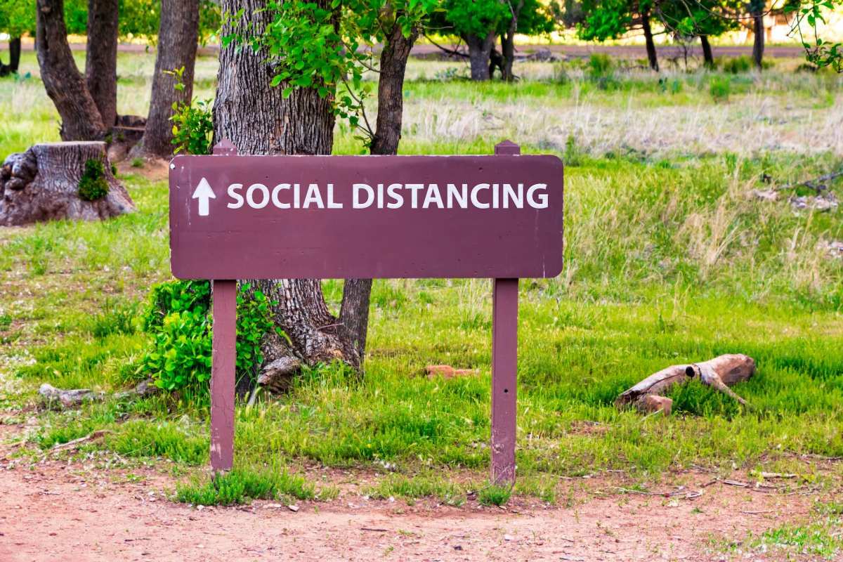 Social distancing sign