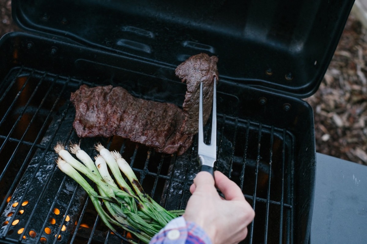 skirt steak skewer with onions