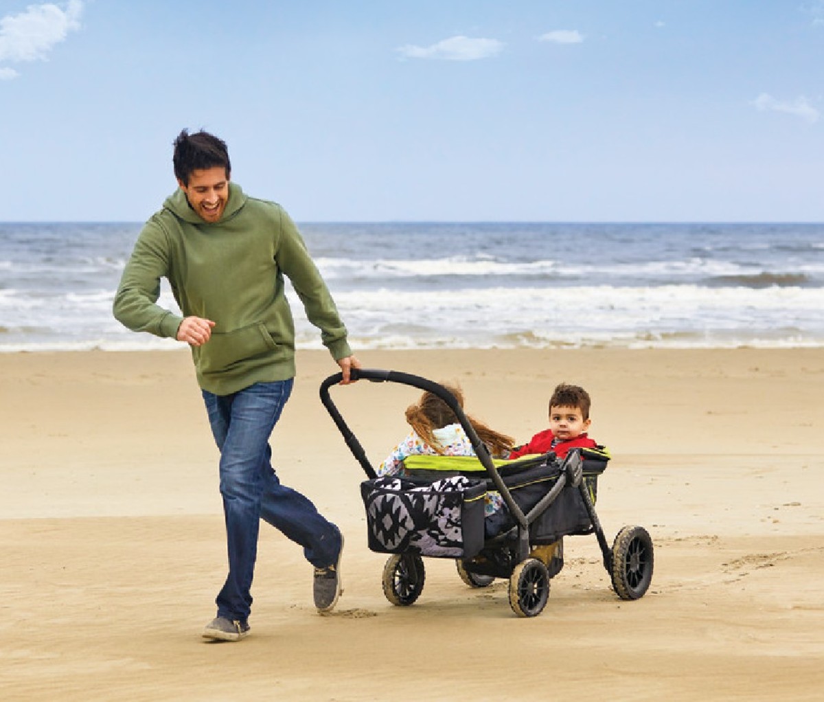 Evenflo Pivot Xplore All-Terrain Stroller Wagon: Best Gifts for New Dads