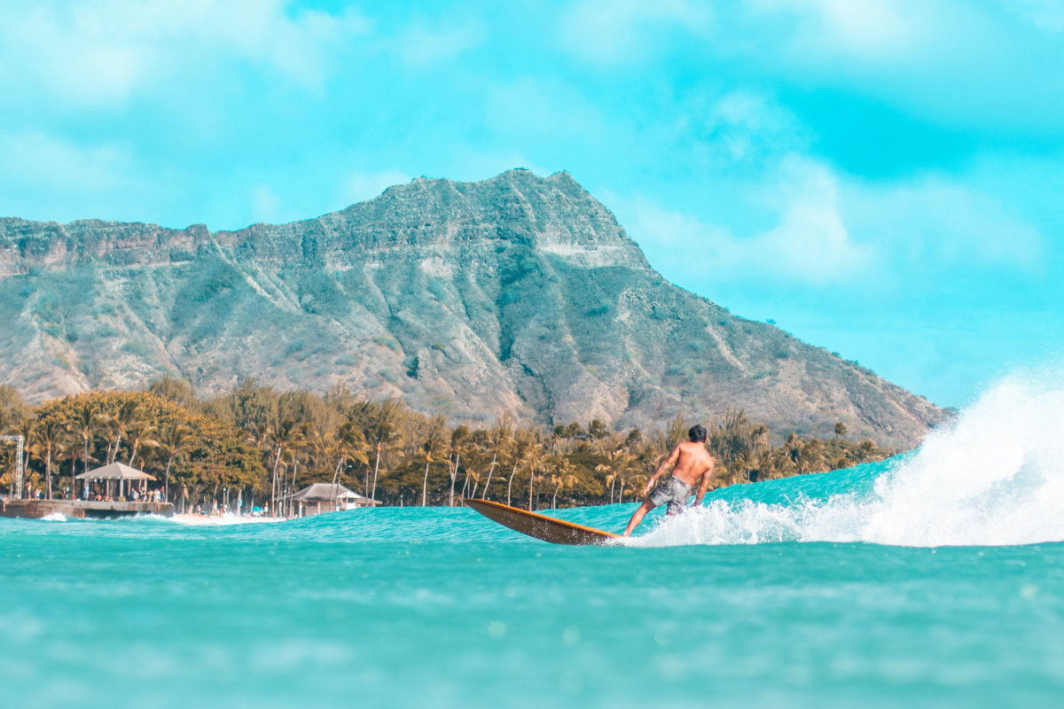 waikiki surfing