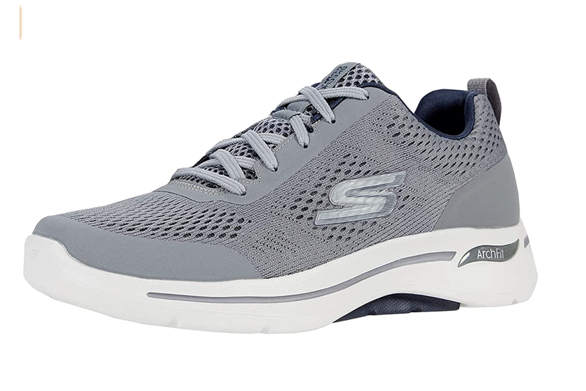 skechers walking shoes for flat feet