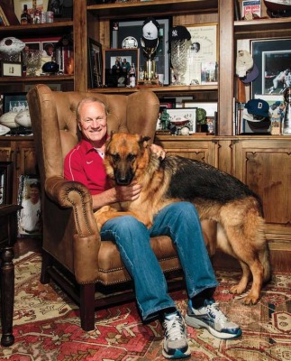 Barry Switzer Laughs Last - Men's Journal